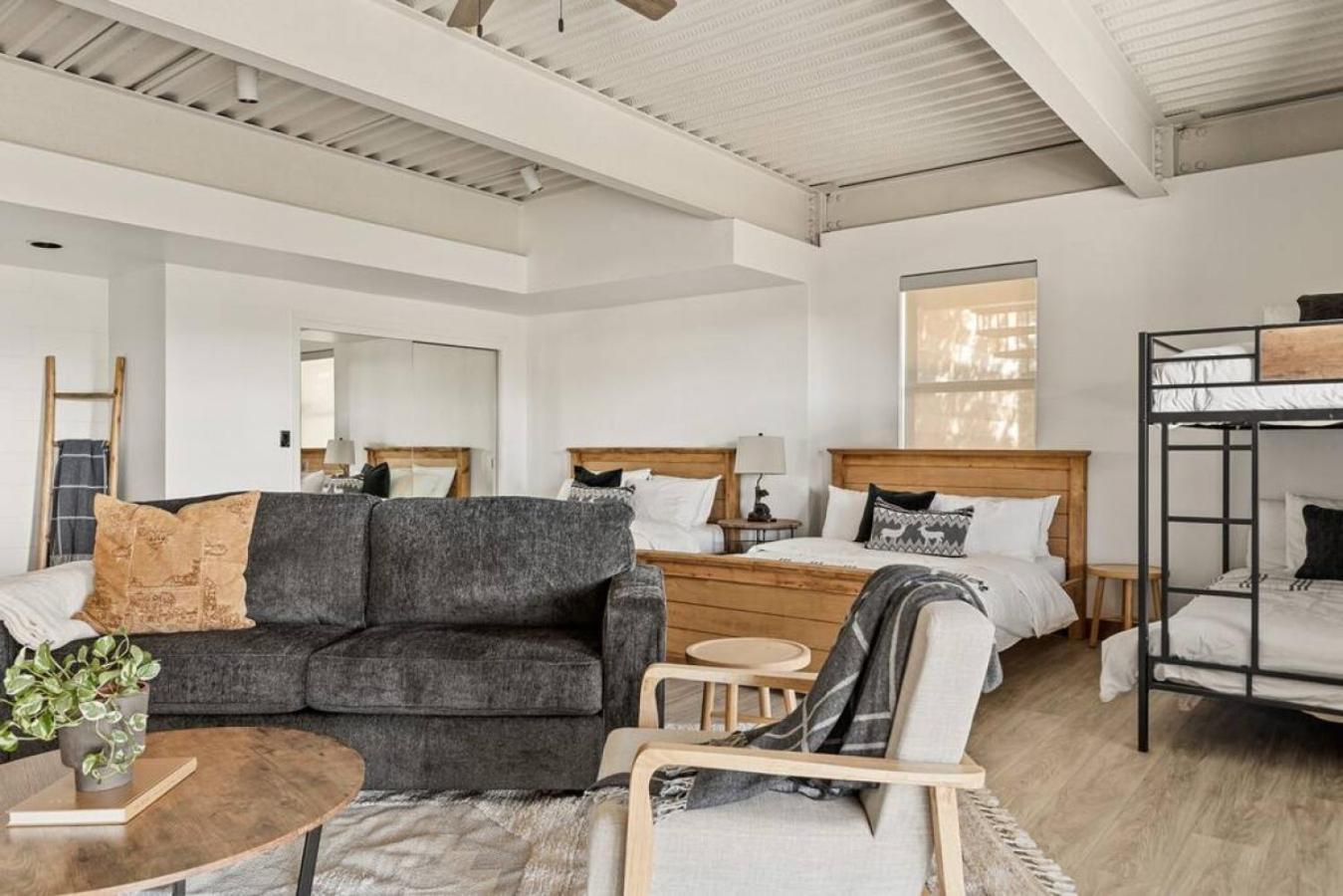 Steel Pine Lodge A Rustic Mountain Retreat Views Baldwin Lake Eksteriør bilde