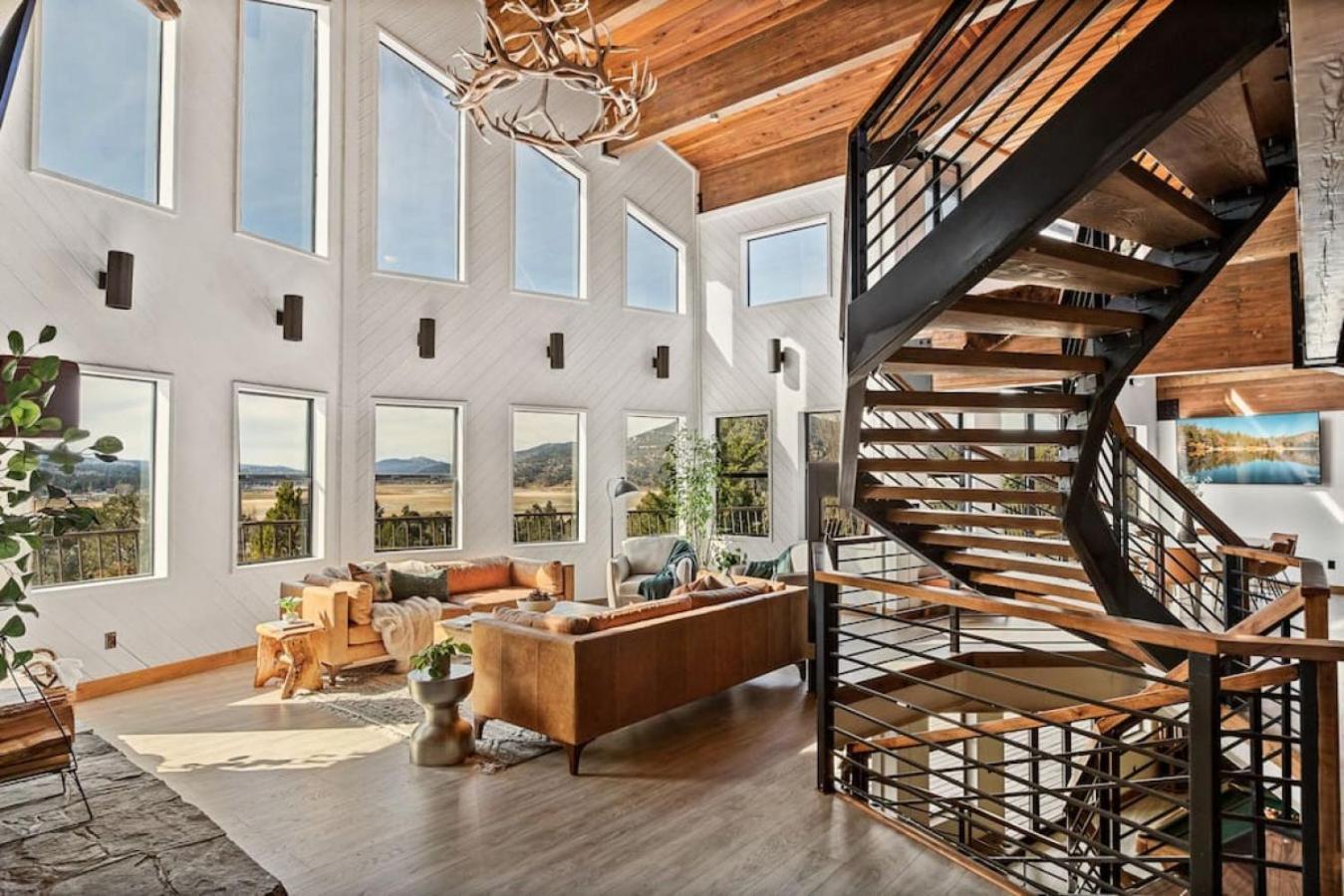 Steel Pine Lodge A Rustic Mountain Retreat Views Baldwin Lake Eksteriør bilde